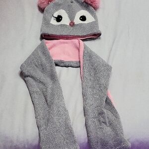 Source Unknown Gray and Pink Kids Animal Hat with Scarf